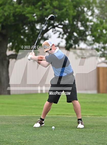 Thumbnail 2 in UIL 1A Boys State Golf Tournament Finals photogallery.
