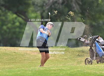 Thumbnail 2 in UIL 1A Boys State Golf Tournament Finals photogallery.