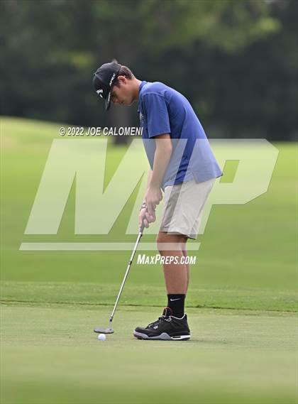 Thumbnail 1 in UIL 1A Boys State Golf Tournament Finals photogallery.