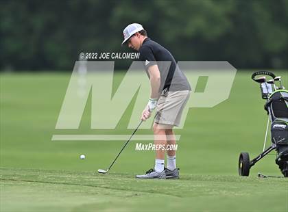 Thumbnail 2 in UIL 1A Boys State Golf Tournament Finals photogallery.
