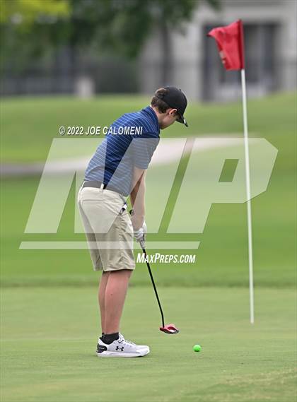 Thumbnail 3 in UIL 1A Boys State Golf Tournament Finals photogallery.