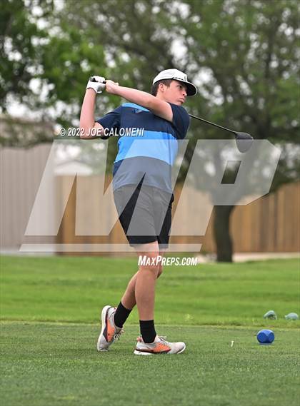 Thumbnail 2 in UIL 1A Boys State Golf Tournament Finals photogallery.