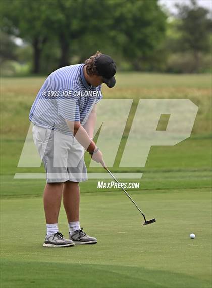 Thumbnail 3 in UIL 1A Boys State Golf Tournament Finals photogallery.
