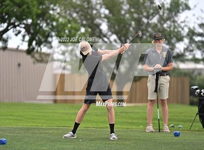 Thumbnail 2 in UIL 1A Boys State Golf Tournament Finals photogallery.