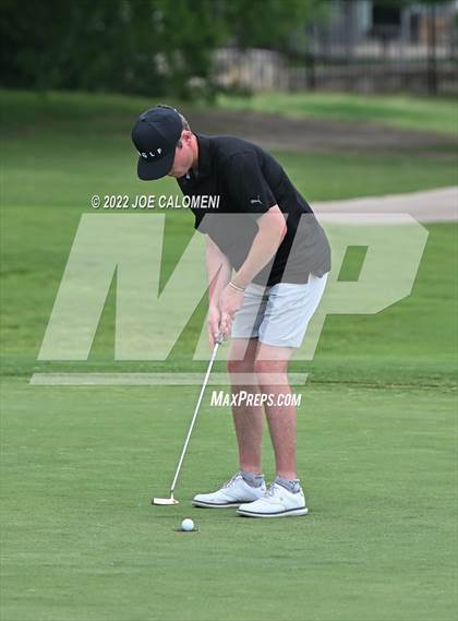 Thumbnail 2 in UIL 1A Boys State Golf Tournament Finals photogallery.