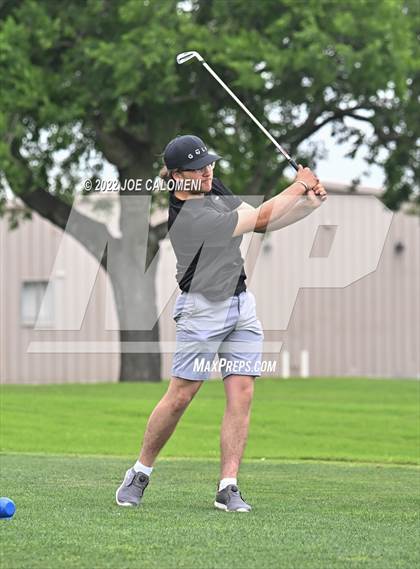 Thumbnail 1 in UIL 1A Boys State Golf Tournament Finals photogallery.