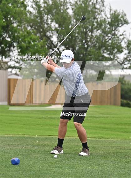Thumbnail 2 in UIL 1A Boys State Golf Tournament Finals photogallery.
