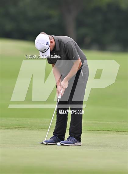 Thumbnail 2 in UIL 1A Boys State Golf Tournament Finals photogallery.