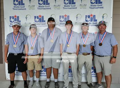 Thumbnail 2 in UIL 1A Boys State Golf Tournament Finals photogallery.