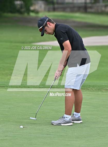 Thumbnail 2 in UIL 1A Boys State Golf Tournament Finals photogallery.