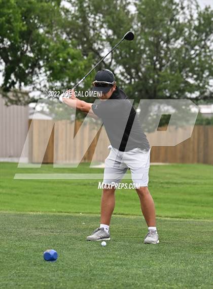 Thumbnail 3 in UIL 1A Boys State Golf Tournament Finals photogallery.