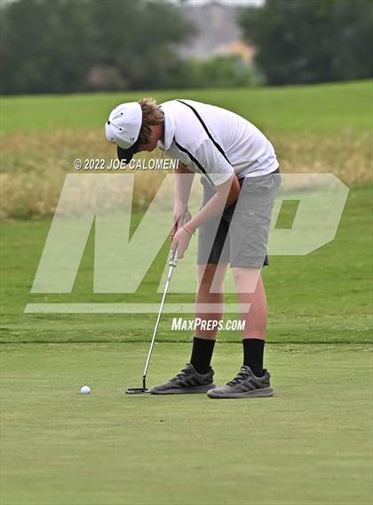 Thumbnail 2 in UIL 1A Boys State Golf Tournament Finals photogallery.