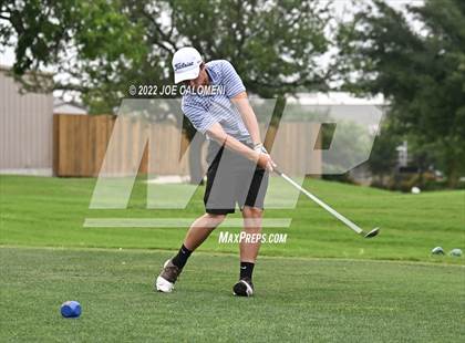 Thumbnail 2 in UIL 1A Boys State Golf Tournament Finals photogallery.