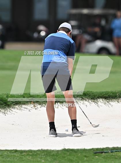 Thumbnail 2 in UIL 1A Boys State Golf Tournament Finals photogallery.