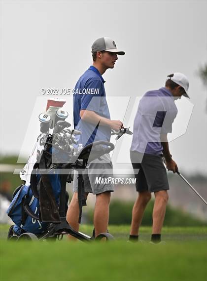 Thumbnail 2 in UIL 1A Boys State Golf Tournament Finals photogallery.