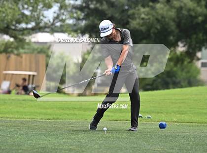 Thumbnail 2 in UIL 1A Boys State Golf Tournament Finals photogallery.