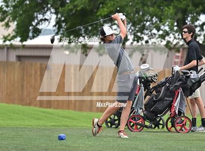 Thumbnail 1 in UIL 1A Boys State Golf Tournament Finals photogallery.