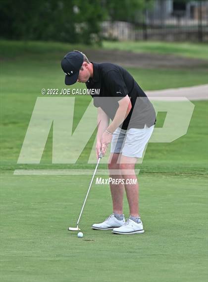 Thumbnail 3 in UIL 1A Boys State Golf Tournament Finals photogallery.