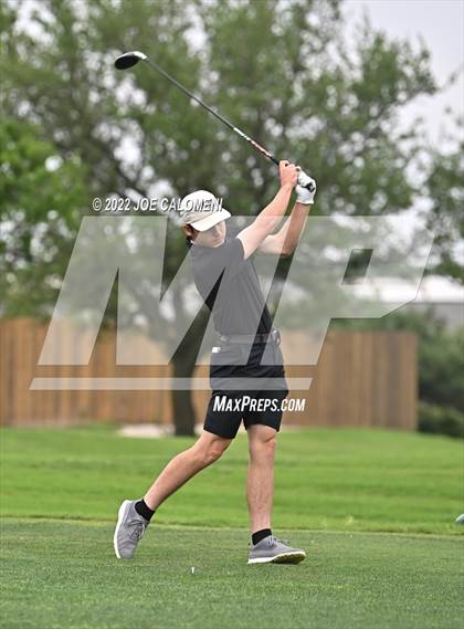 Thumbnail 2 in UIL 1A Boys State Golf Tournament Finals photogallery.