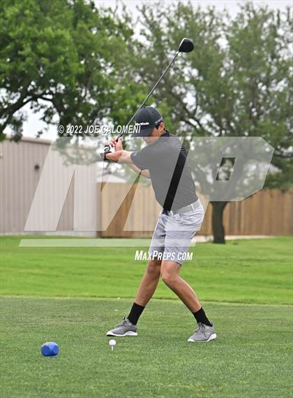 Thumbnail 2 in UIL 1A Boys State Golf Tournament Finals photogallery.