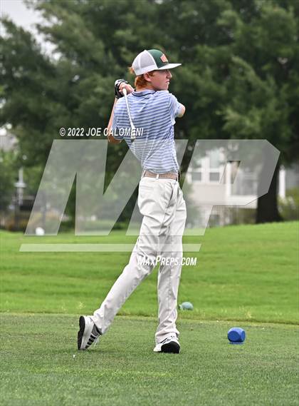 Thumbnail 2 in UIL 1A Boys State Golf Tournament Finals photogallery.