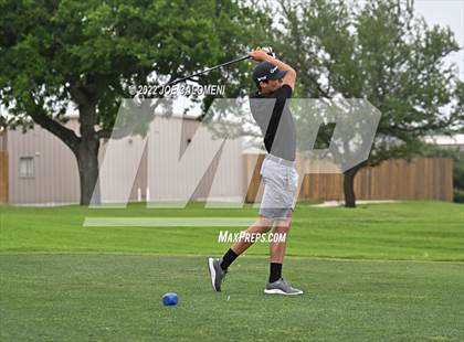 Thumbnail 2 in UIL 1A Boys State Golf Tournament Finals photogallery.