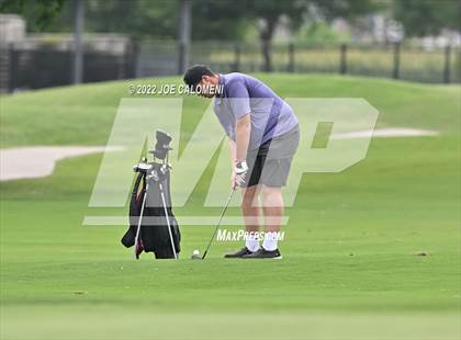 Thumbnail 3 in UIL 1A Boys State Golf Tournament Finals photogallery.