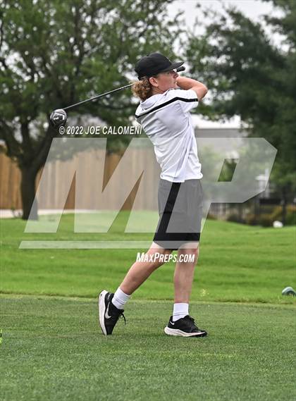 Thumbnail 3 in UIL 1A Boys State Golf Tournament Finals photogallery.