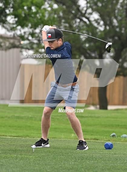 Thumbnail 3 in UIL 1A Boys State Golf Tournament Finals photogallery.