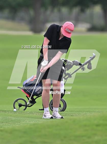 Thumbnail 1 in UIL 1A Boys State Golf Tournament Finals photogallery.