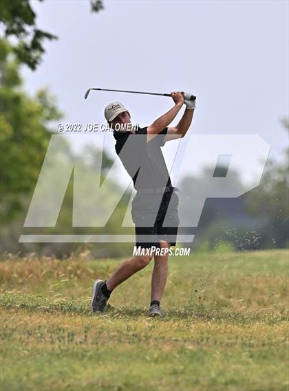 Thumbnail 2 in UIL 1A Boys State Golf Tournament Finals photogallery.