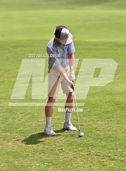 Thumbnail 2 in UIL 1A Boys State Golf Tournament Finals photogallery.