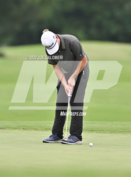 Thumbnail 2 in UIL 1A Boys State Golf Tournament Finals photogallery.