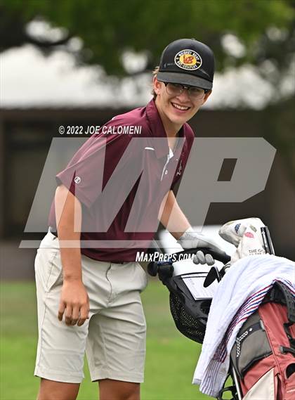Thumbnail 1 in UIL 1A Boys State Golf Tournament Finals photogallery.