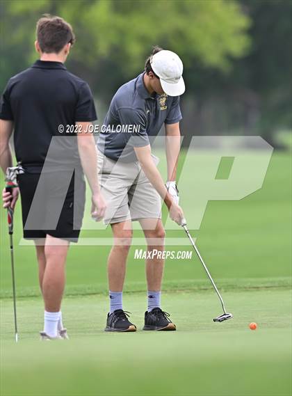 Thumbnail 1 in UIL 1A Boys State Golf Tournament Finals photogallery.