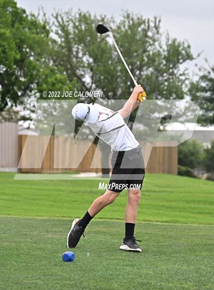 Thumbnail 2 in UIL 1A Boys State Golf Tournament Finals photogallery.