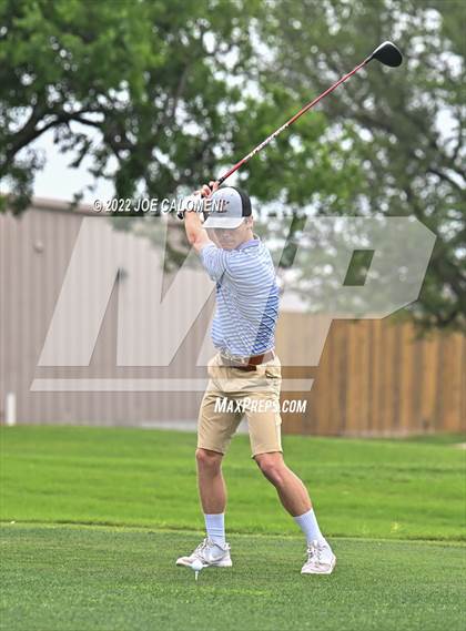 Thumbnail 3 in UIL 1A Boys State Golf Tournament Finals photogallery.