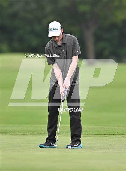 Thumbnail 2 in UIL 1A Boys State Golf Tournament Finals photogallery.