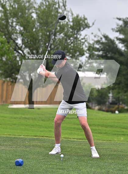 Thumbnail 3 in UIL 1A Boys State Golf Tournament Finals photogallery.