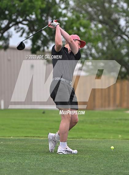 Thumbnail 2 in UIL 1A Boys State Golf Tournament Finals photogallery.