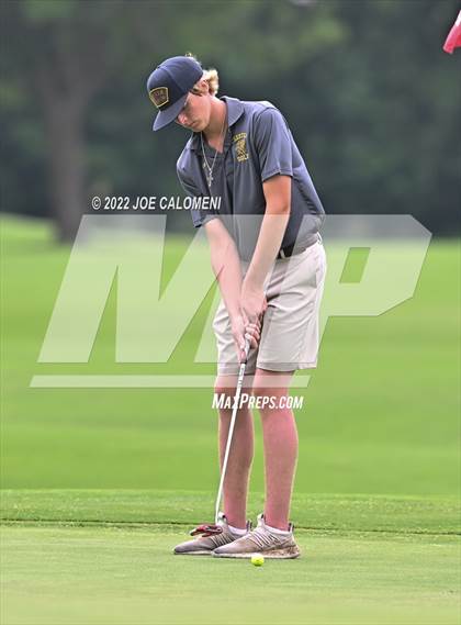 Thumbnail 2 in UIL 1A Boys State Golf Tournament Finals photogallery.