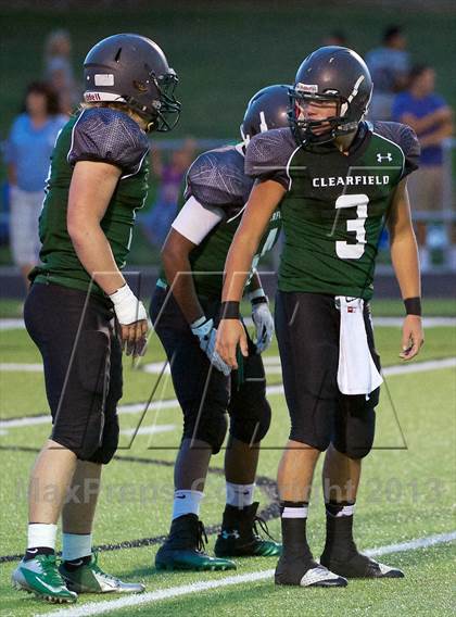 Thumbnail 3 in Layton vs. Clearfield photogallery.