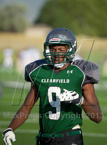 Thumbnail 2 in Layton vs. Clearfield photogallery.