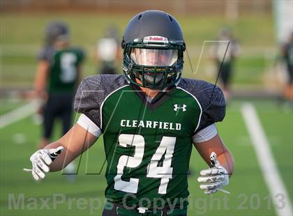 Thumbnail 2 in Layton vs. Clearfield photogallery.