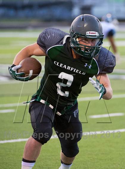 Thumbnail 2 in Layton vs. Clearfield photogallery.