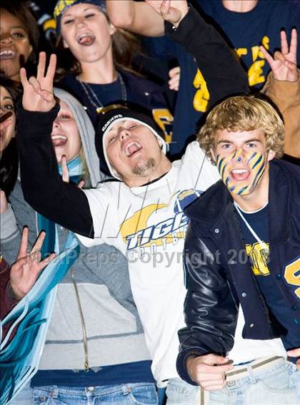 Thumbnail 1 in Langham Creek vs. Stony Point photogallery.