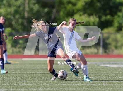 Thumbnail 2 in Lee's Summit vs. Liberty North (MSHSAA Class 4 Quarterfinal) photogallery.