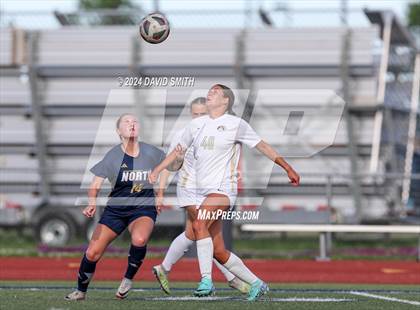 Thumbnail 2 in Lee's Summit vs. Liberty North (MSHSAA Class 4 Quarterfinal) photogallery.