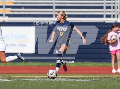 Thumbnail 1 in Lee's Summit vs. Liberty North (MSHSAA Class 4 Quarterfinal) photogallery.