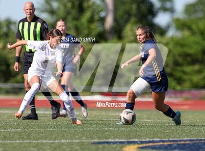 Thumbnail 1 in Lee's Summit vs. Liberty North (MSHSAA Class 4 Quarterfinal) photogallery.